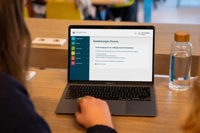 Digiplein vernieuwd op laptop student